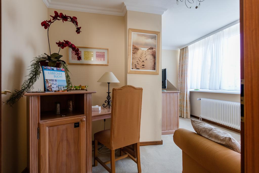 Hotel Landhaus Haffkrug Scharbeutz Zewnętrze zdjęcie
